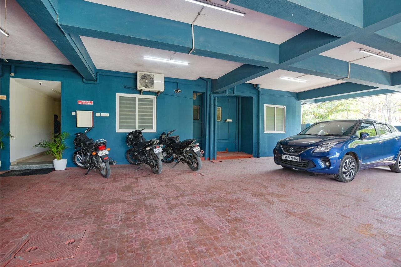 Fabhotel Sasti Inn - Nr Green Meadows Resort & National Institute Of Ocean Technology Siruseri Buitenkant foto